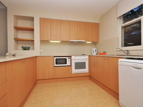 Villa Executive 2br Fiano Resort Condo Located Within Cypress Lakes Resort (nothing Is More Central) - Holiday Cairns 3