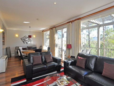 Villa Executive 2br Pokolbin Resort Condo Located Within Cypress Lakes Resort (nothing Is More Central) - Holiday Cairns 3