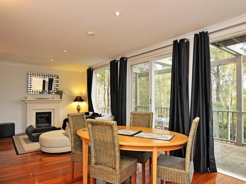 Villa Executive 2br Valley Views Resort Condo Located Within Cypress Lakes Resort (nothing Is More Central) - Holiday Cairns 1