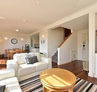 Villa Executive 2br Viti Resort Condo located within Cypress Lakes Resort nothing is more central - Holiday Cairns