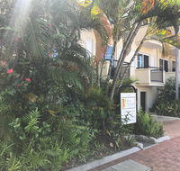 Villa Vaucluse Apartments - Holiday Cairns