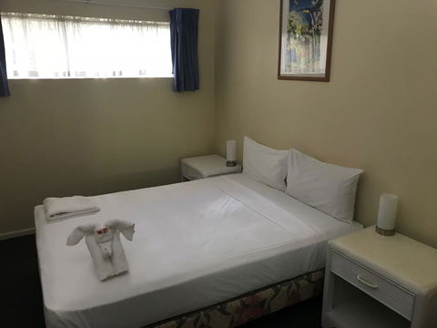 Villa Vaucluse Apartments - Holiday Cairns 2
