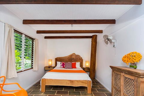 Villa Zena - Holiday Cairns 1