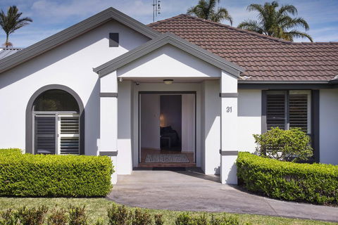 Village Drive 31 Ulladulla - Holiday Cairns 3
