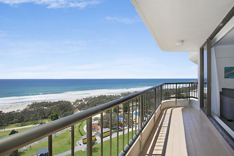 Voyager Resort - Holiday Cairns 0