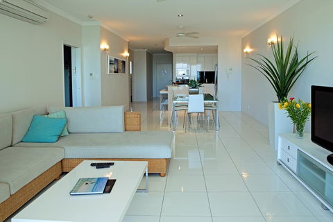 Vue Apartments Trinity Beach - Holiday Cairns 2