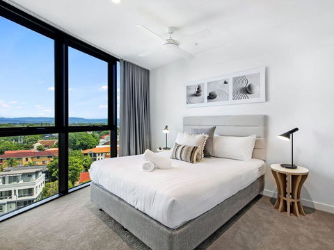 Vue Broadbeach Private 2 Bed Ocean View - Holiday Cairns 2