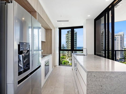 Vue Broadbeach Private 2 Bed Ocean View - Holiday Cairns 3