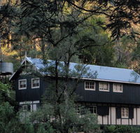 Walhalla Coach House - Holiday Cairns