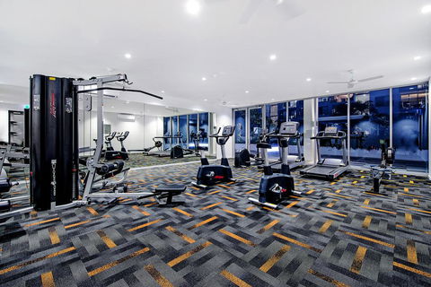 Waterford Apartments - Holiday Cairns 1