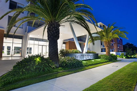 Waterford Apartments - Holiday Cairns 2