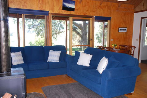 Bluegum Ridge Cottages - Holiday Cairns 18