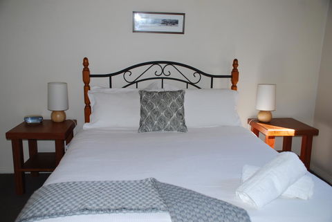 Bluegum Ridge Cottages - Holiday Cairns 20
