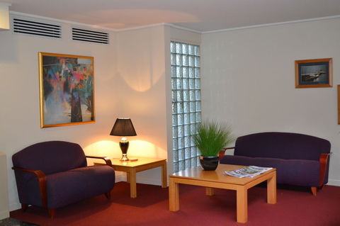 The Dingley Hotel - Holiday Cairns 39
