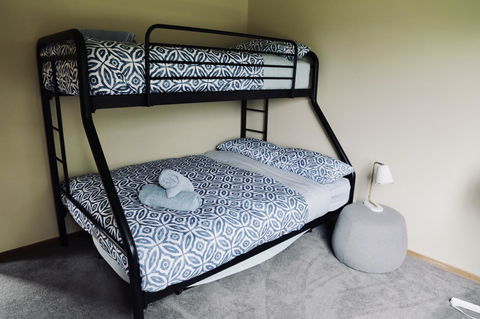 Red Ceder Cottage - Great Ocean Road - Port Campbell - Holiday Cairns 6