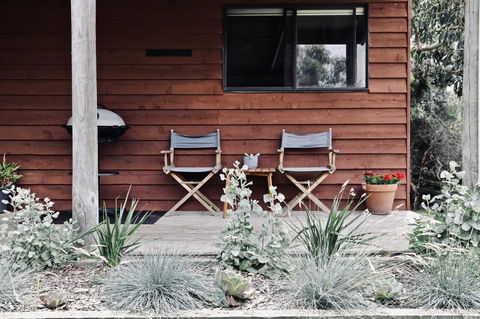 Red Ceder Cottage - Great Ocean Road - Port Campbell - Holiday Cairns 1