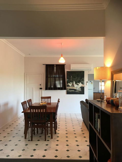 Hillâ€™s Creek Holiday Home - Holiday Cairns 9