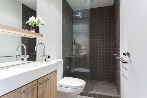 Complete Host 50 Claremont St Apartments - Holiday Cairns 16
