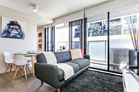 Complete Host 50 Claremont St Apartments - Holiday Cairns 17