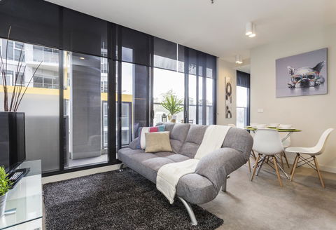 Complete Host 50 Claremont St Apartments - Holiday Cairns 11