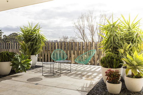 Complete Host 50 Claremont St Apartments - Holiday Cairns 3