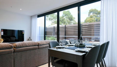 South Melbourne Short-stay Apartment - Holiday Cairns 8
