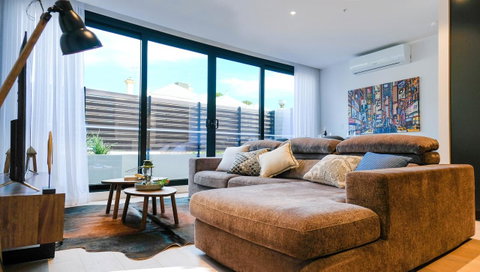 South Melbourne Short-stay Apartment - Holiday Cairns 5