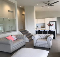 Lorne Sea View Terrace house - Holiday Cairns