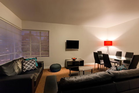 Crest On Barkly Serviced Apartments - Holiday Cairns 6