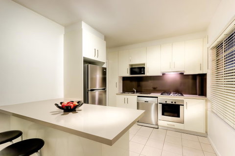 Crest On Barkly Serviced Apartments - Holiday Cairns 1