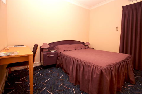 Mitchell River Tavern - Holiday Cairns 31