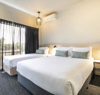 Nightcap at Excelsior Hotel - Holiday Cairns