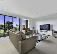 23 Coast Drive Torquay - Holiday Cairns