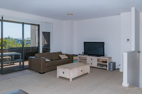 1 Sunset Place - Holiday Cairns 9