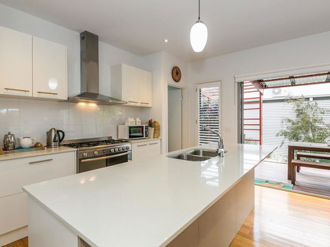 Torquay Timeout - Holiday Cairns 7