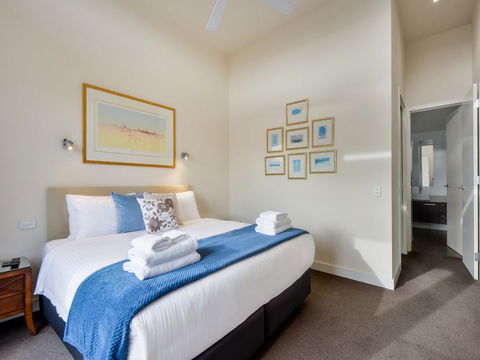 Boutique Stays - Maple On Kent - Holiday Cairns 9