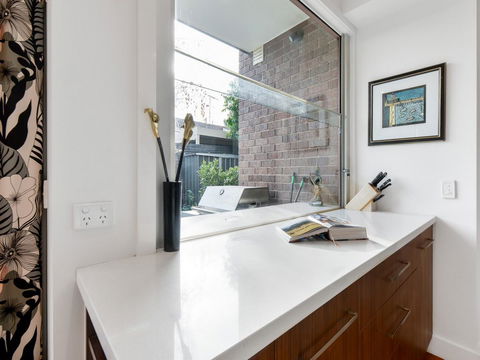 Boutique Stays - Maple On Kent - Holiday Cairns 5
