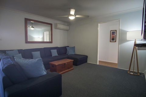 Debbie\'s Place - Holiday Cairns 7