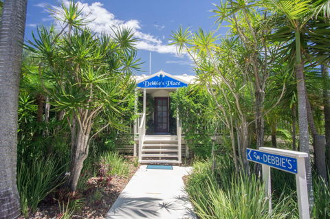 Debbie\'s Place - Holiday Cairns 0