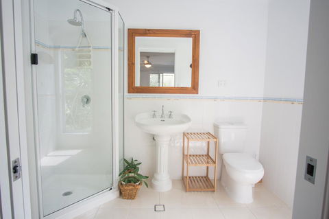 Debbie\'s Place - Holiday Cairns 10
