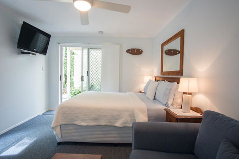 Debbie\'s Place - Holiday Cairns 11