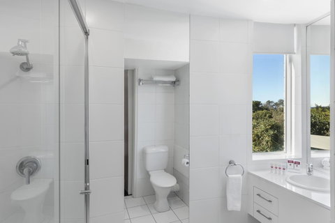 Ramada By Wyndham Marcoola Beach - Holiday Cairns 14
