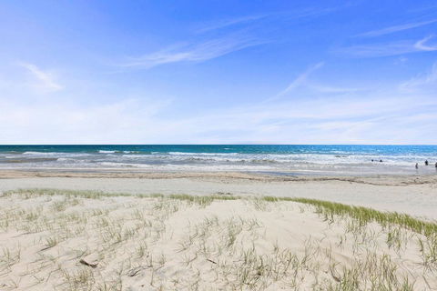 Coloured Sands - Rainbow Beach Resort - 5 Mins To Beach - Holiday Cairns 24