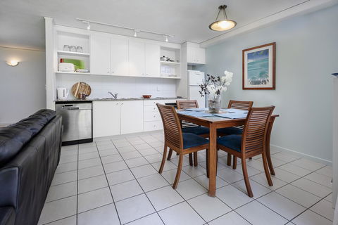 Coloured Sands - Rainbow Beach Resort - 5 Mins To Beach - Holiday Cairns 3