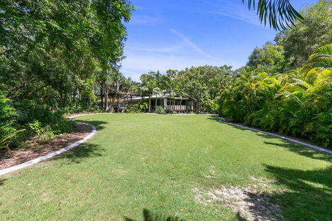 Coloured Sands - Rainbow Beach Resort - 5 Mins To Beach - Holiday Cairns 21