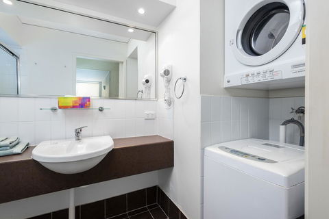 Coloured Sands - Rainbow Beach Resort - 5 Mins To Beach - Holiday Cairns 10