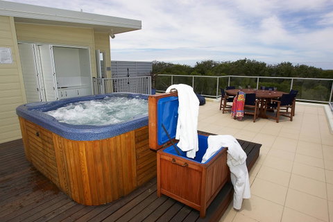 Sand Dunes Resort Accommodation - Holiday Cairns 12