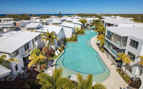 Sand Dunes Resort Accommodation - Holiday Cairns 6