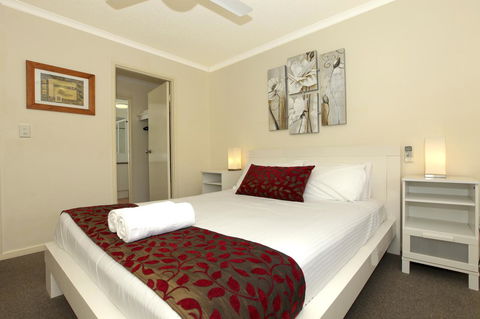 The Mirage Resort Alexandra Headland - Holiday Cairns 30