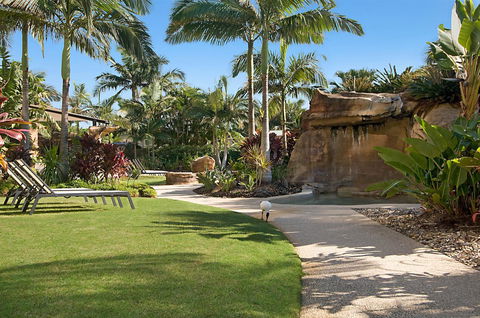 The Mirage Resort Alexandra Headland - Holiday Cairns 3